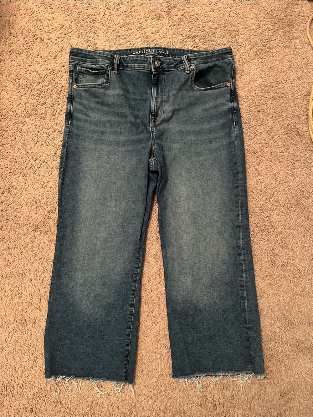 American Eagle Women’s High-Rise Kick Boot Crop Jeans sz 18 Short